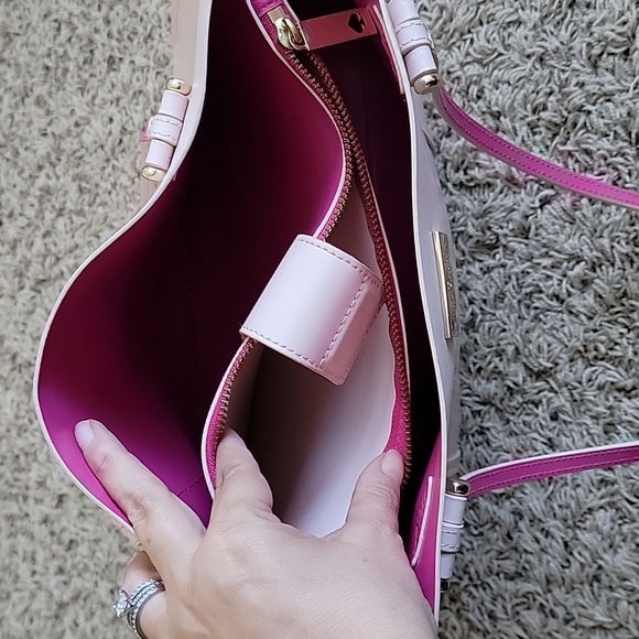 Kate Spade Tote & Wallet - Picture 5 of 16